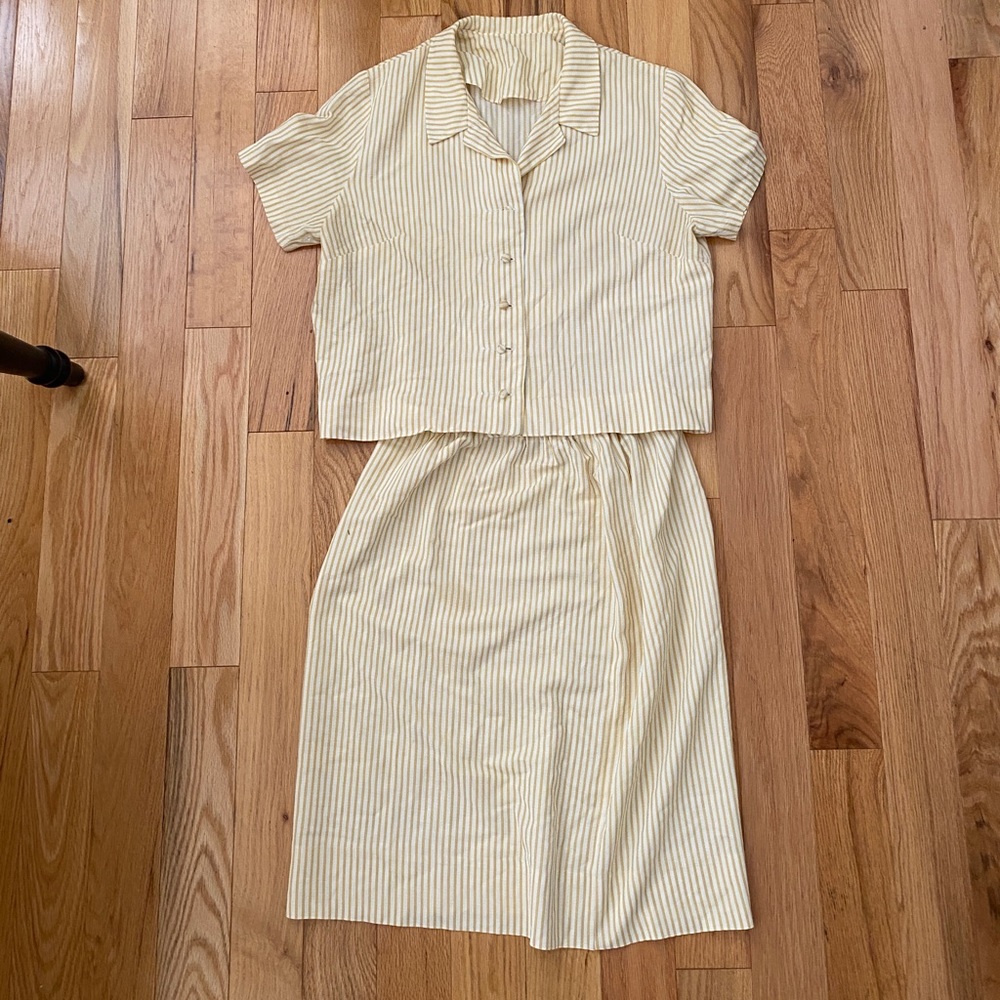 Vintage skirt set, crop button down